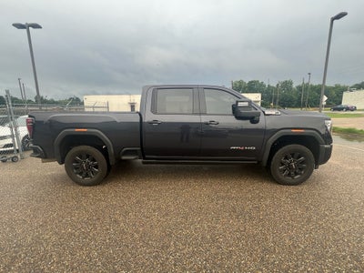 2025 GMC Sierra AT4