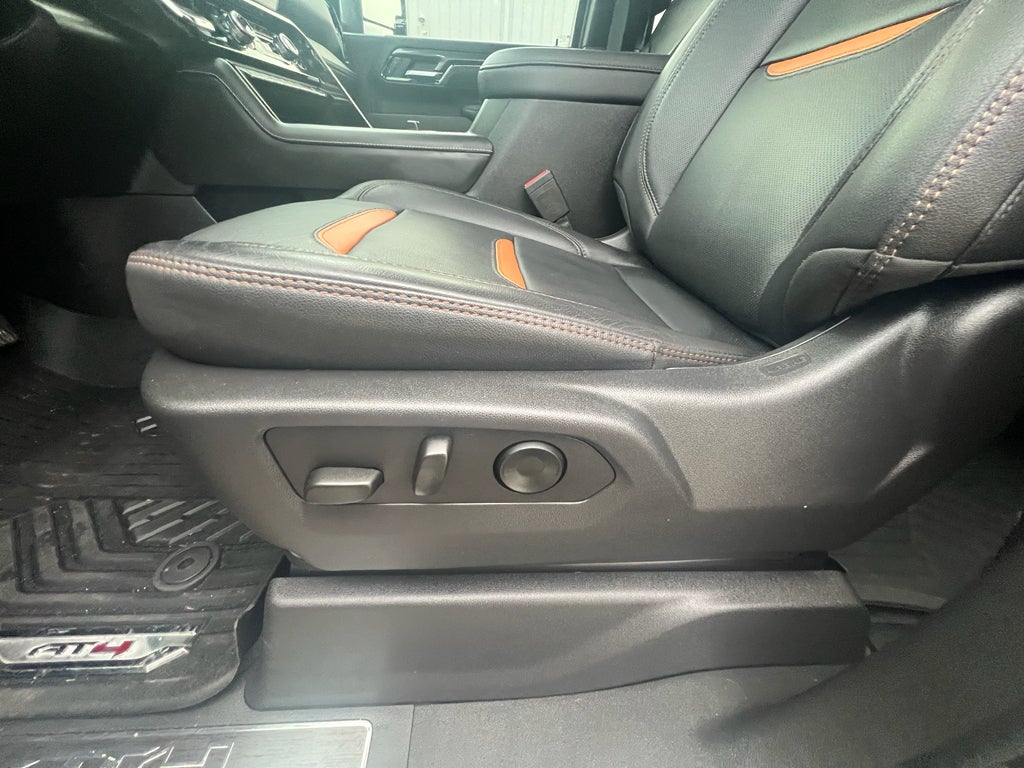 2025 GMC Sierra AT4