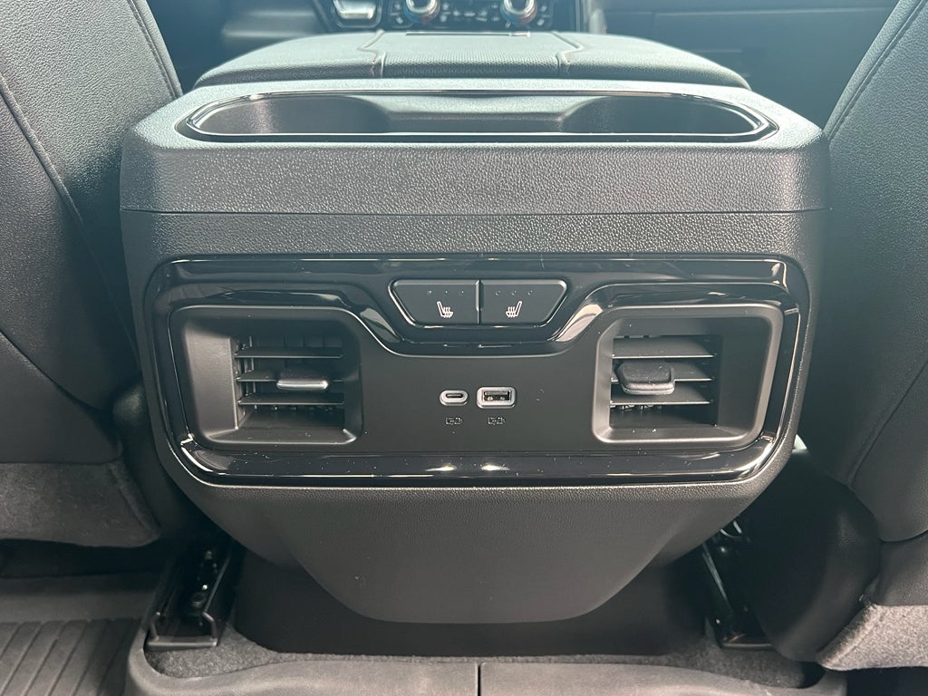 2025 GMC Sierra AT4