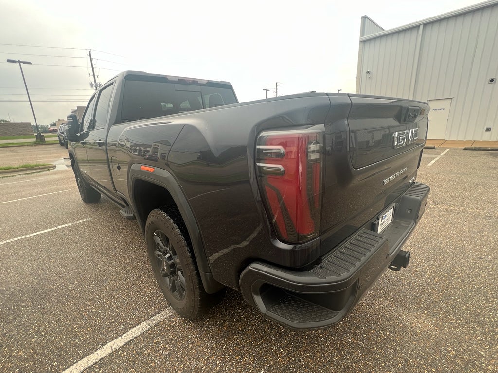 2025 GMC Sierra AT4