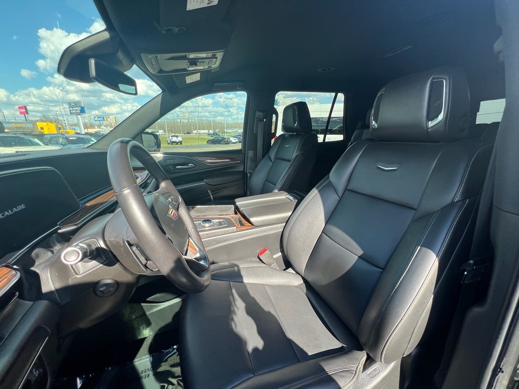 2021 Cadillac Escalade Luxury