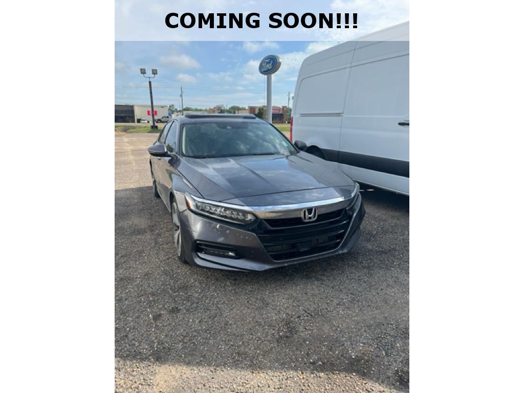 2018 Honda Accord 2.0T Touring Auto's photo
