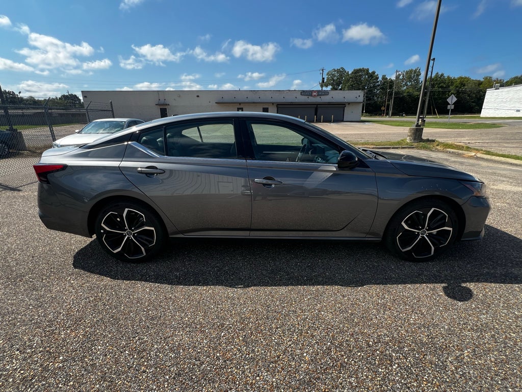 2026 Nissan Altima SR