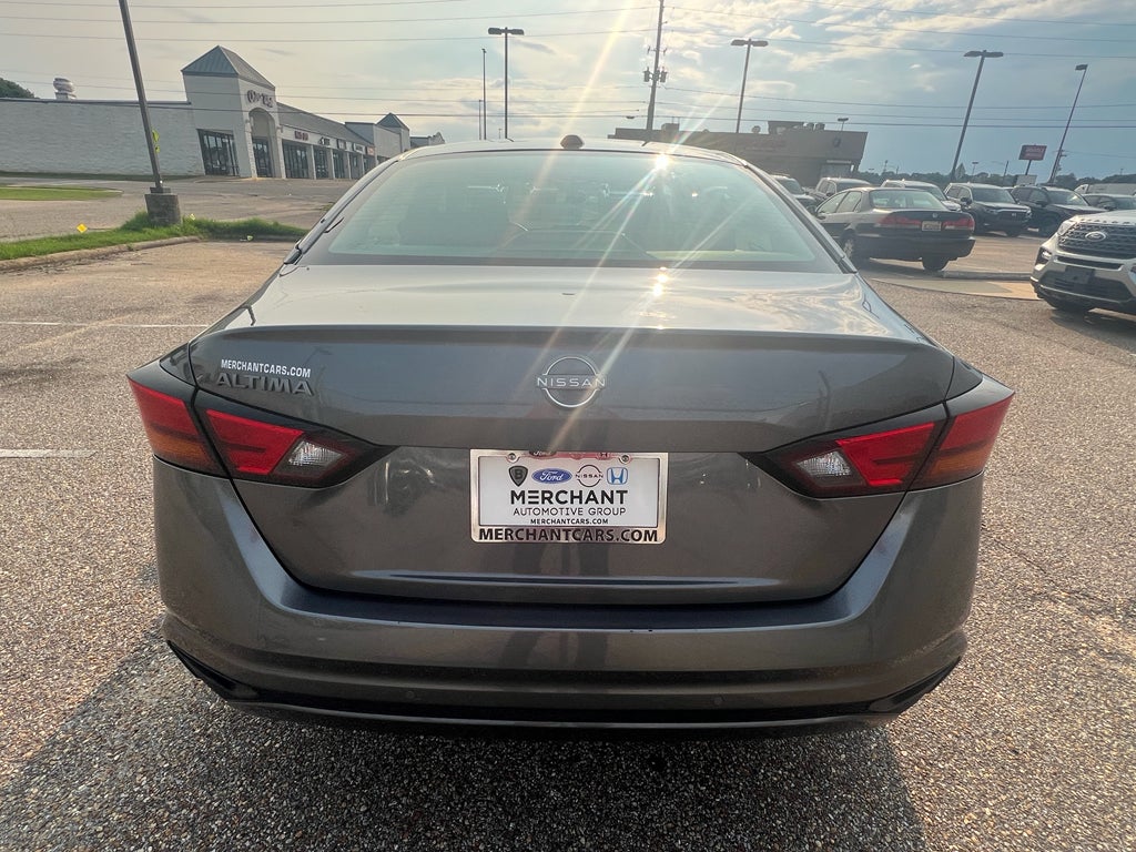 2025 Nissan Altima SV