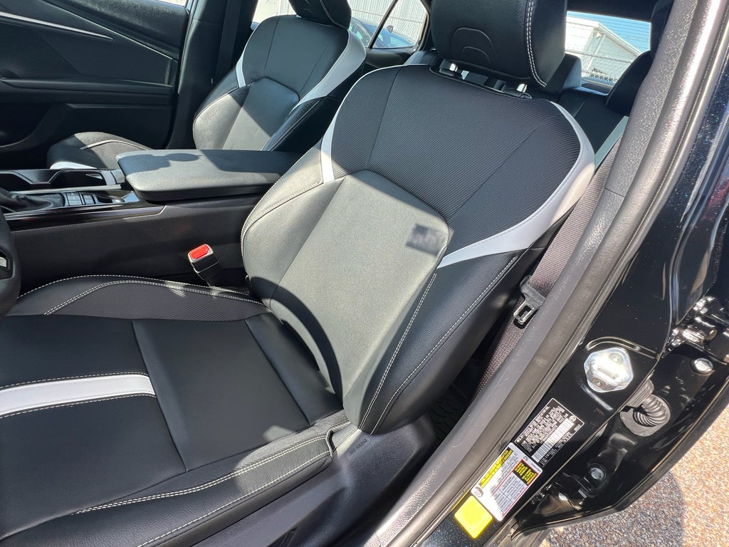 2025 Toyota Camry Hybrid SE