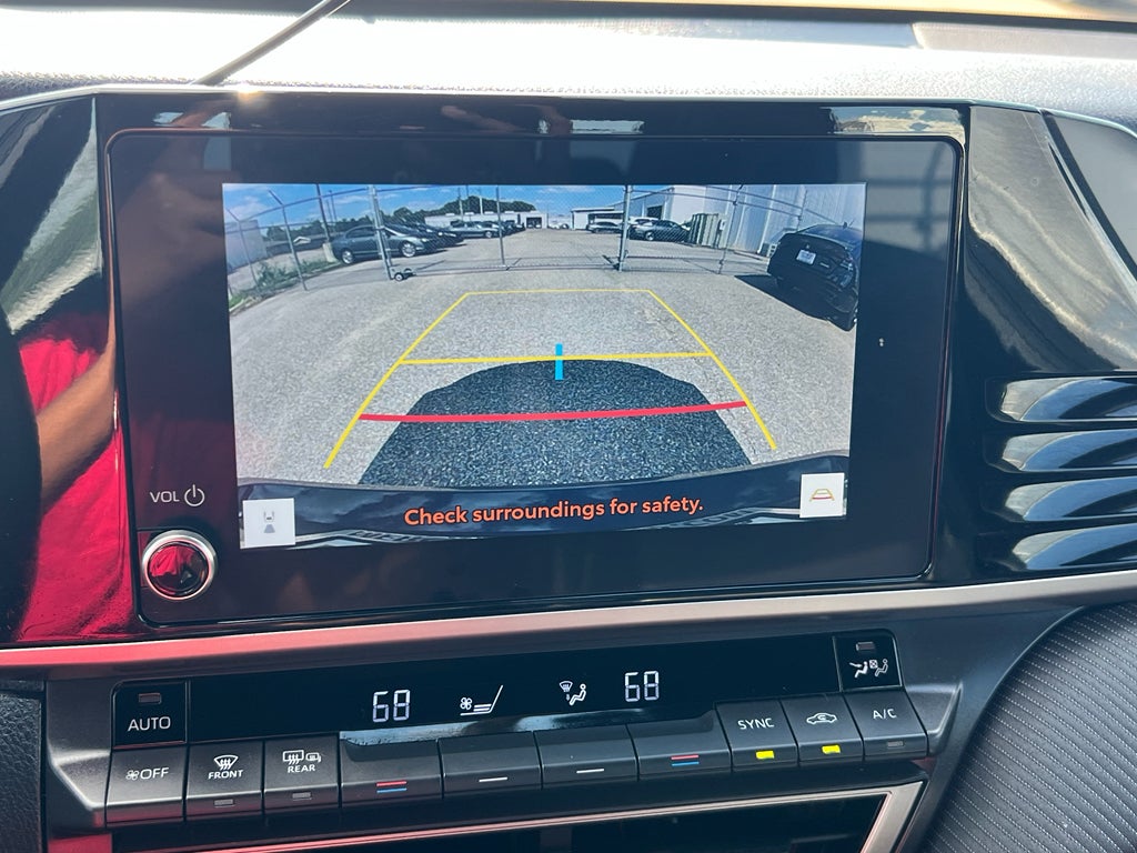 2025 Toyota Camry Hybrid SE