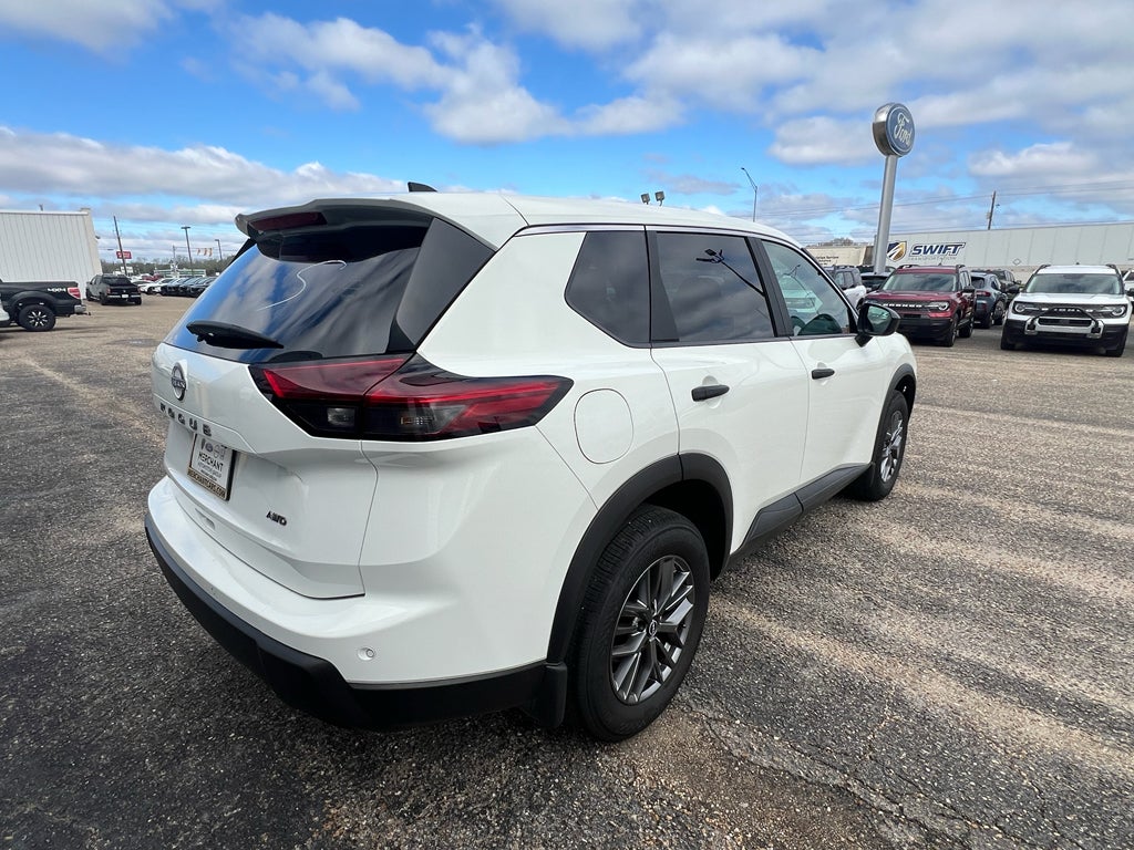 2025 Nissan Rogue S
