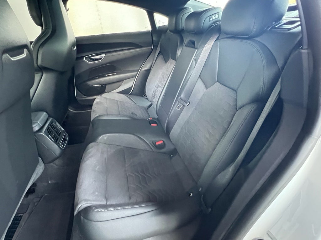 2023 Audi e-tron GT Prestige