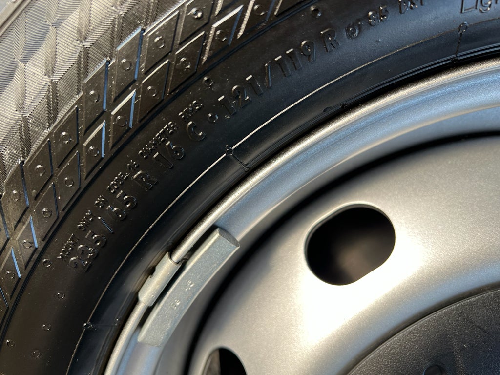 2025 Ford Transit Wagon XL