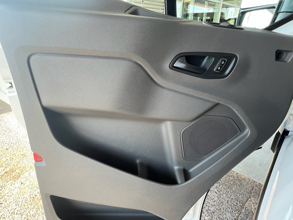 2025 Ford Transit Wagon XL