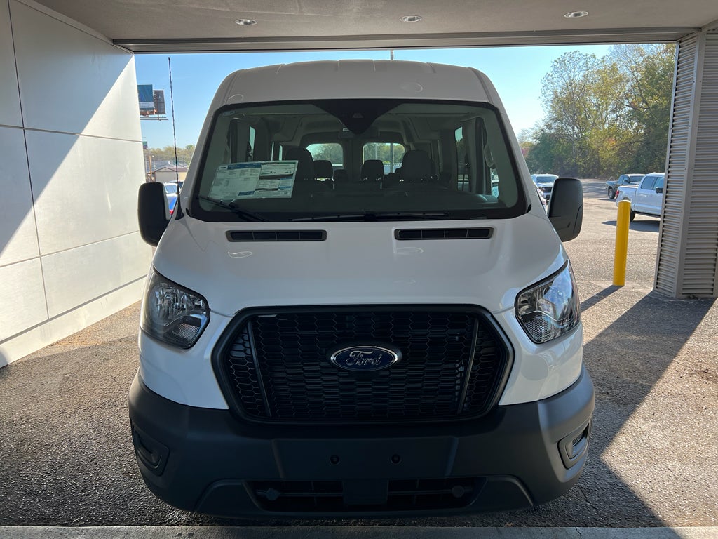 2025 Ford Transit Wagon XL