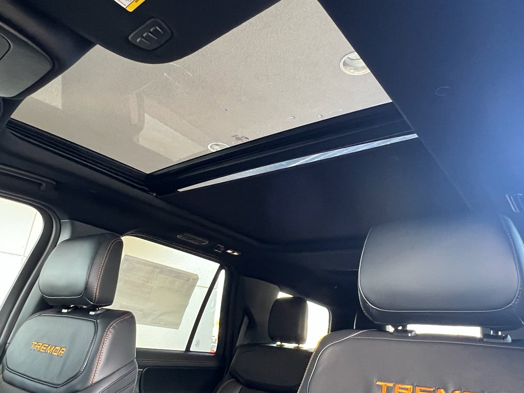 2025 Ford Expedition Tremor