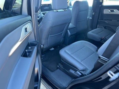 2027 Ford Explorer Active w/200A Pkg
