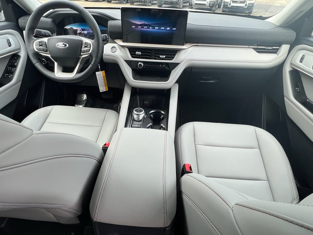 2026 Ford Explorer Active (200A)