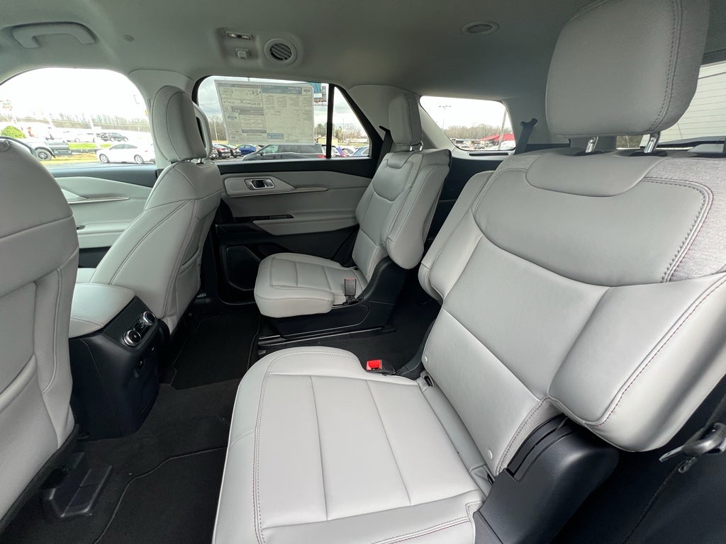 2026 Ford Explorer Active (200A)