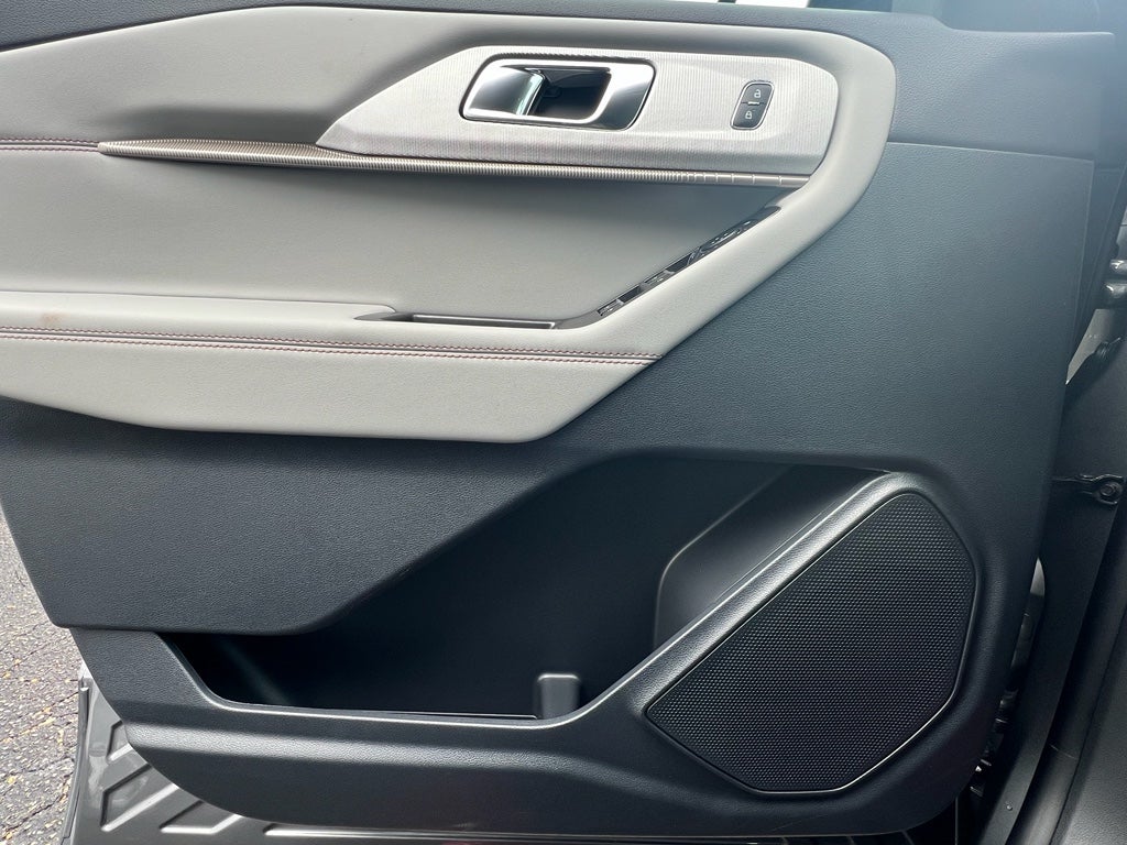 2026 Ford Explorer Active (200A)