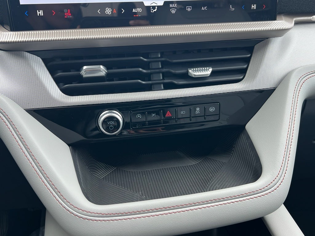 2026 Ford Explorer Active (200A)