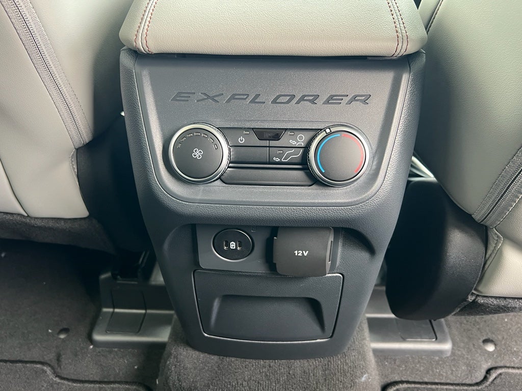2026 Ford Explorer Active (200A)