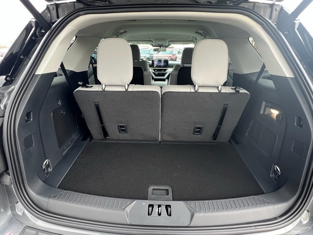 2026 Ford Explorer Active (200A)