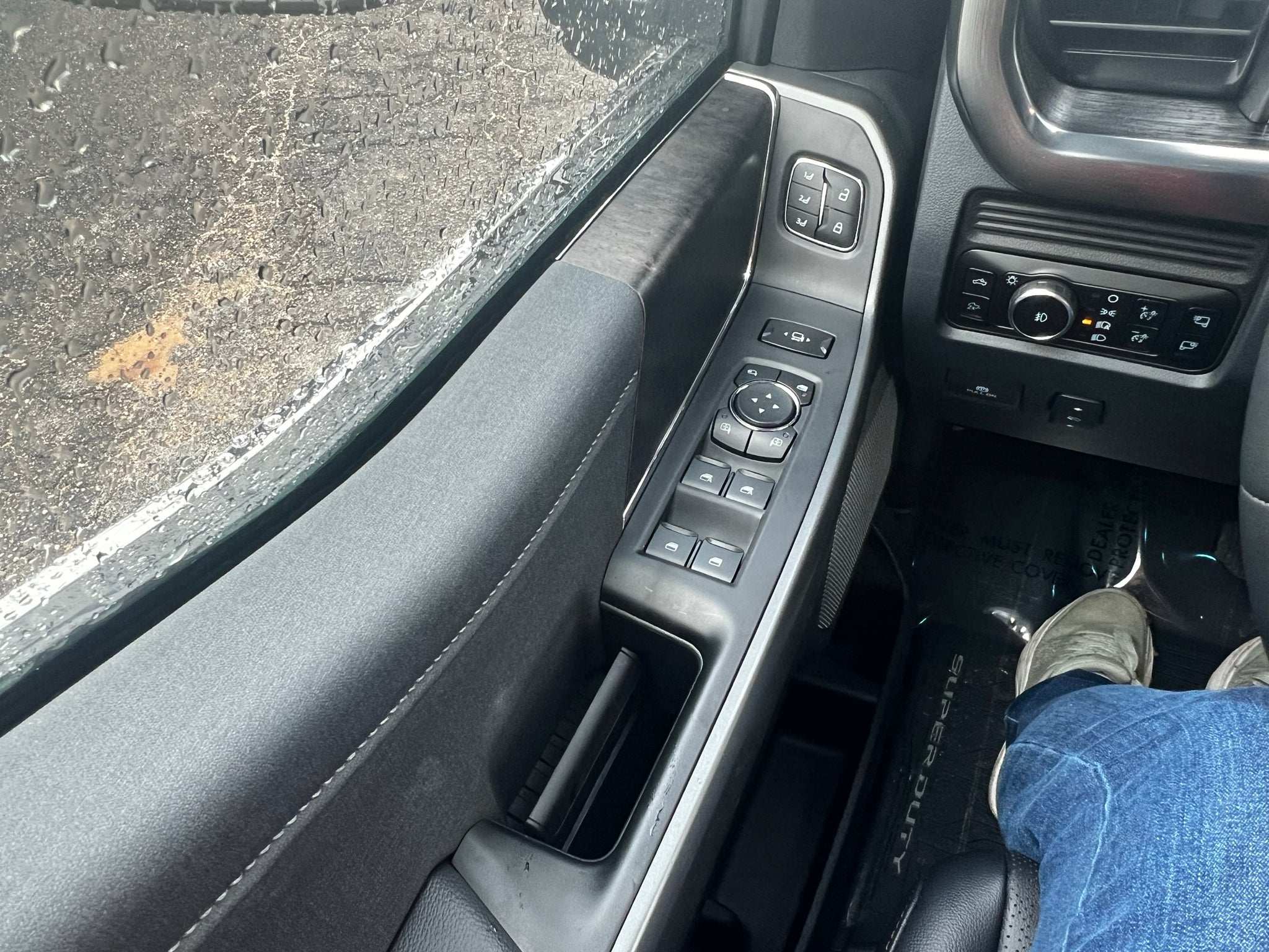 2027 Ford F-250 LARIAT