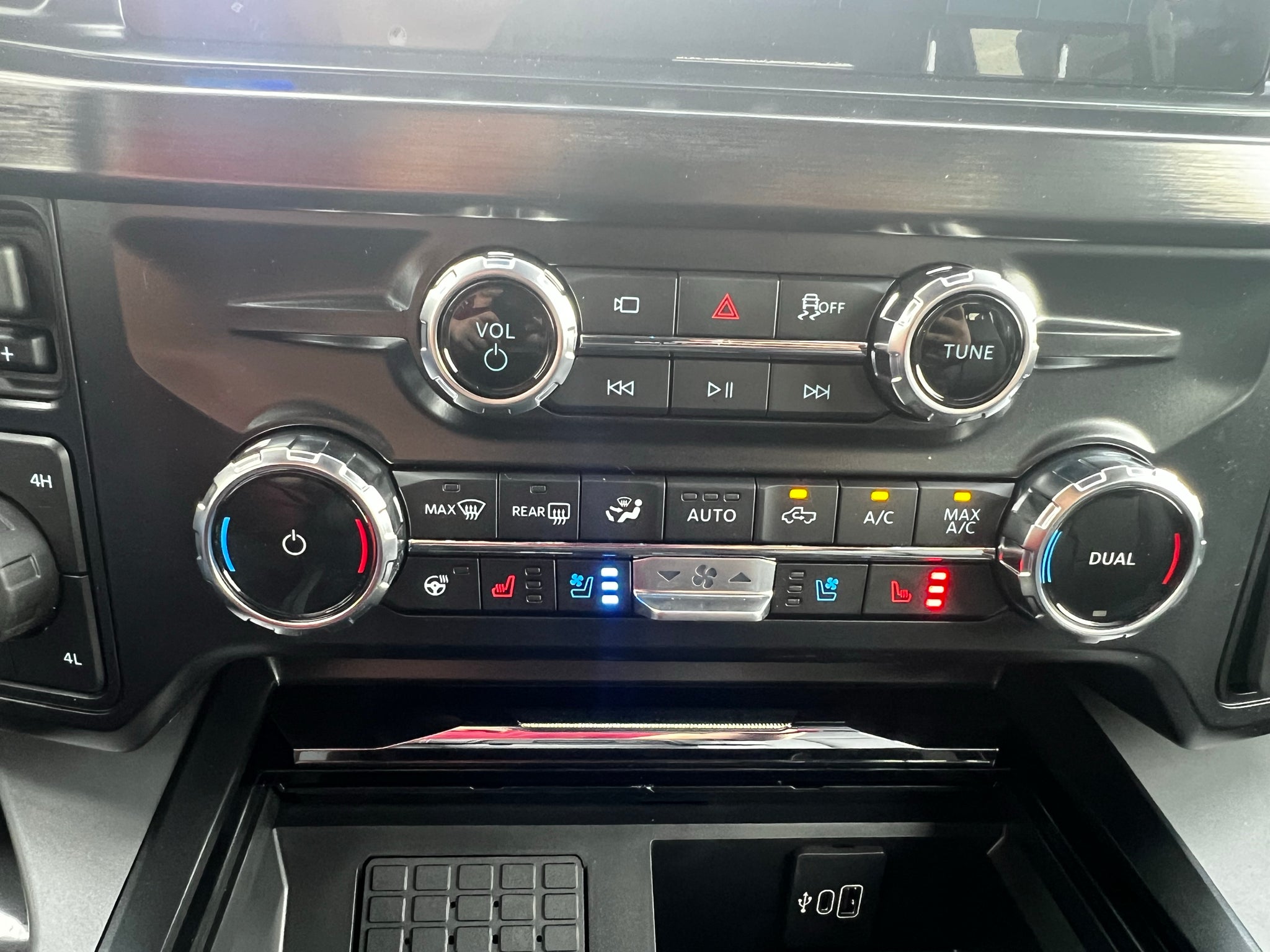 2027 Ford F-250 LARIAT