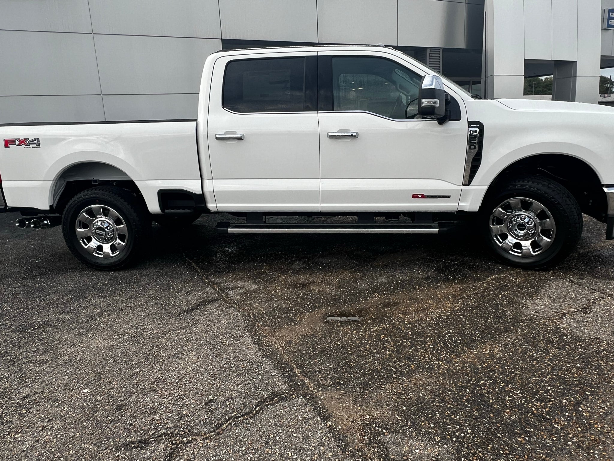 2027 Ford F-250 LARIAT
