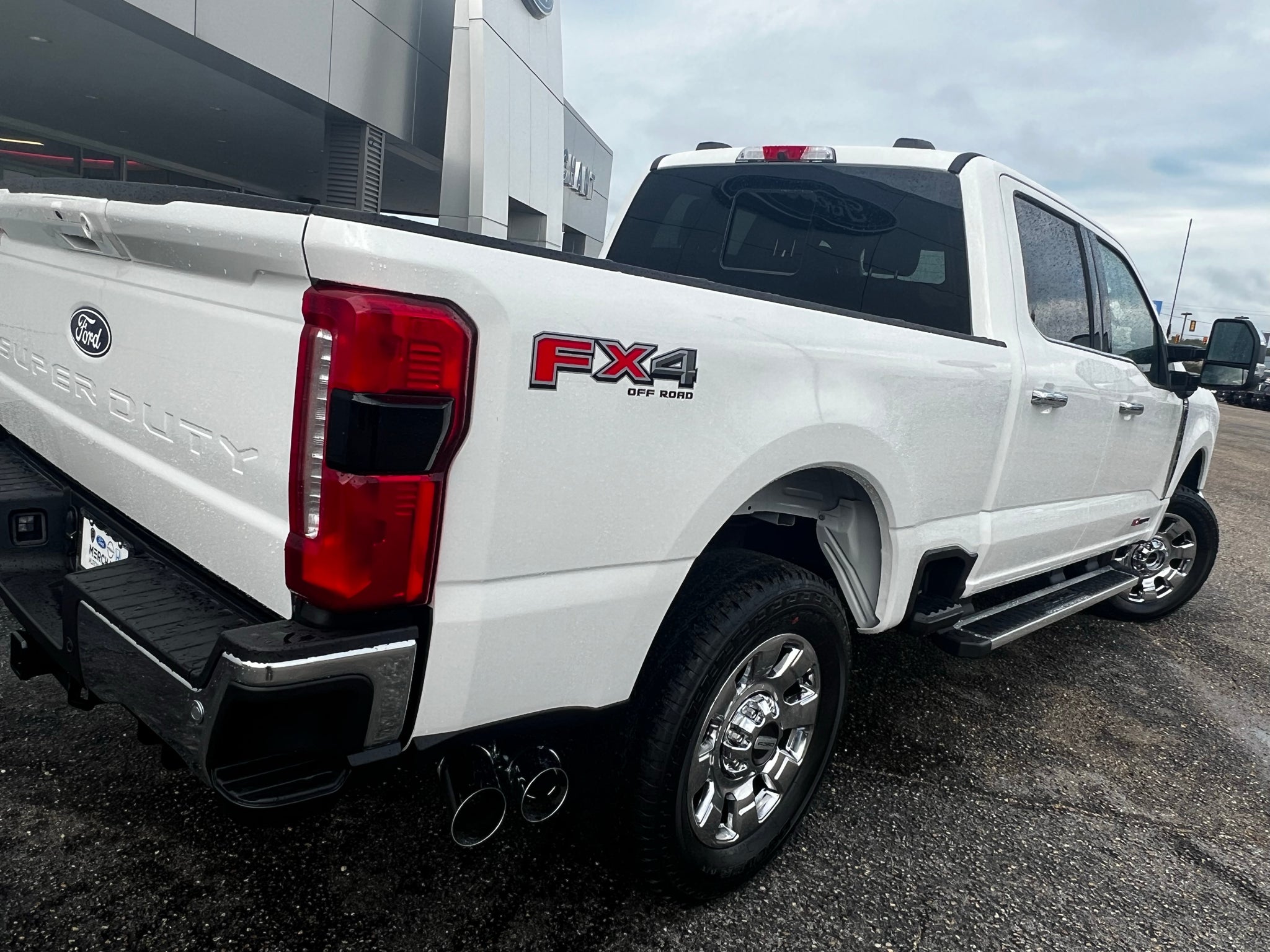 2027 Ford F-250 LARIAT