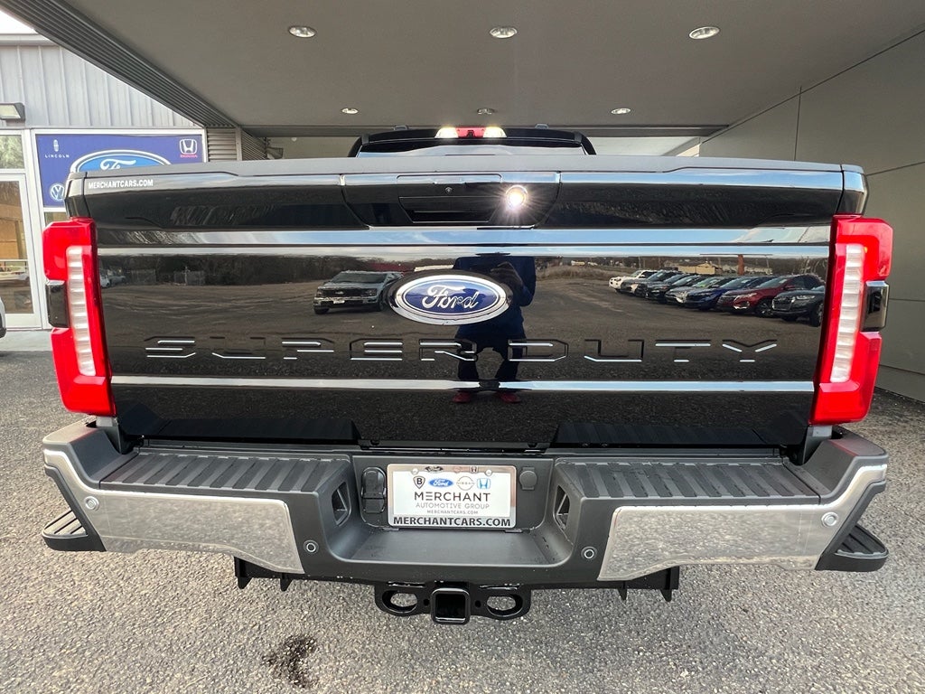 2026 Ford F-350 LARIAT