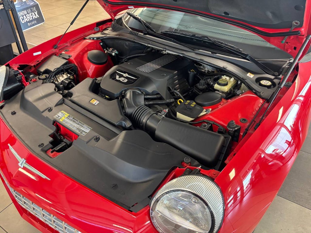 2004 Ford Thunderbird Deluxe