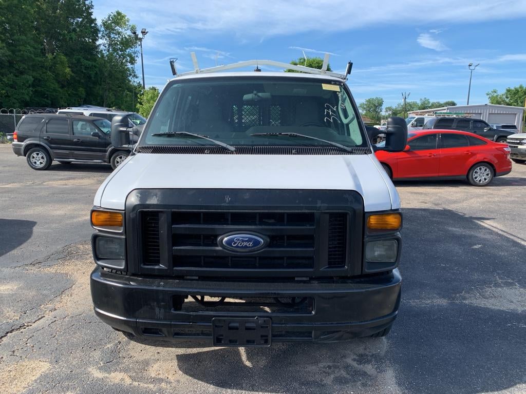 2010 Ford E-Series E-250 Van's photo