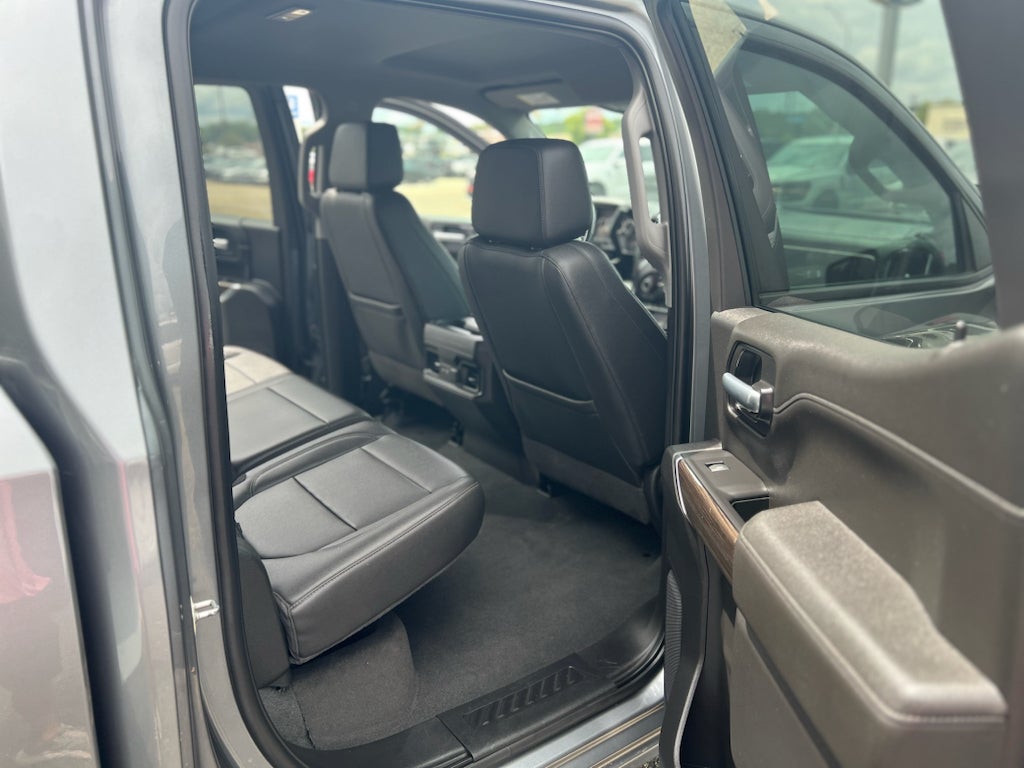 2021 Chevrolet Silverado RST