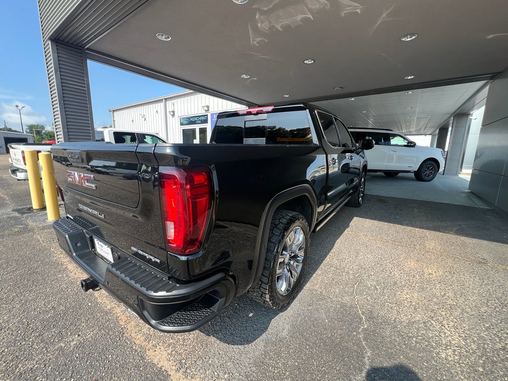 2023 GMC Sierra Denali