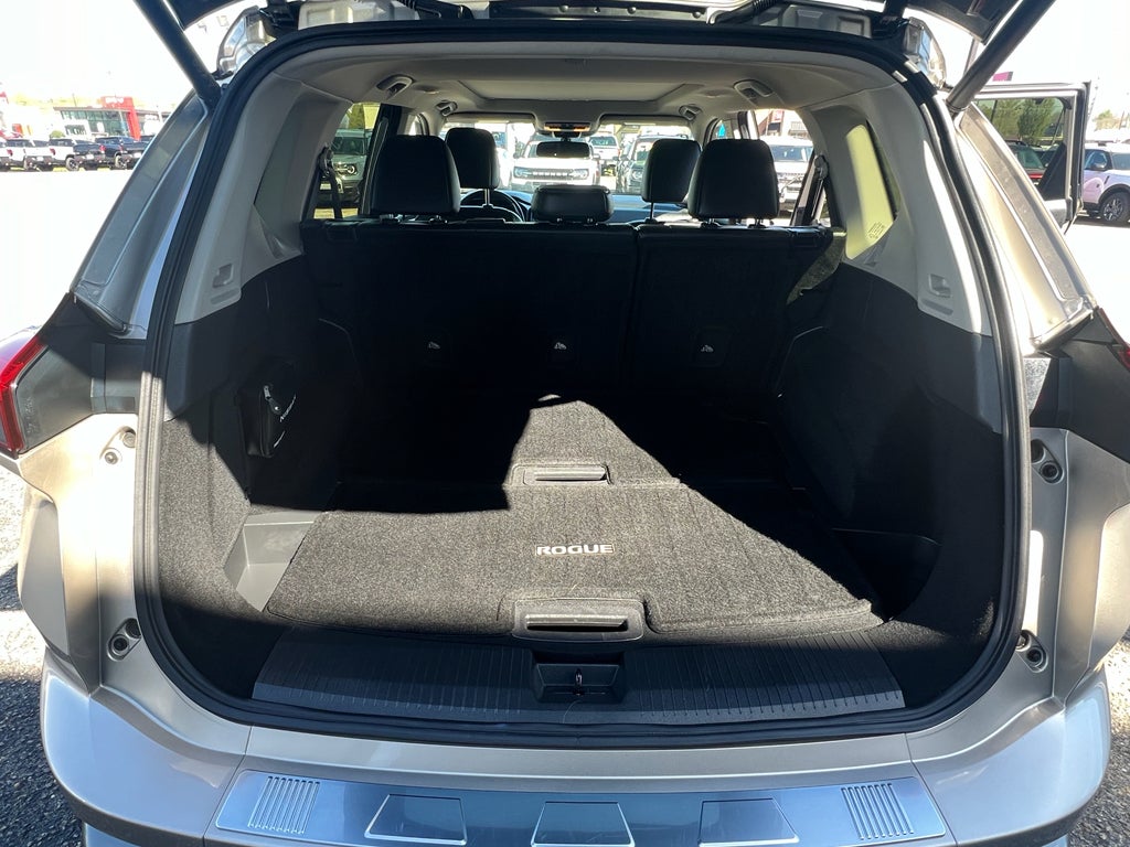 2024 Nissan Rogue SL