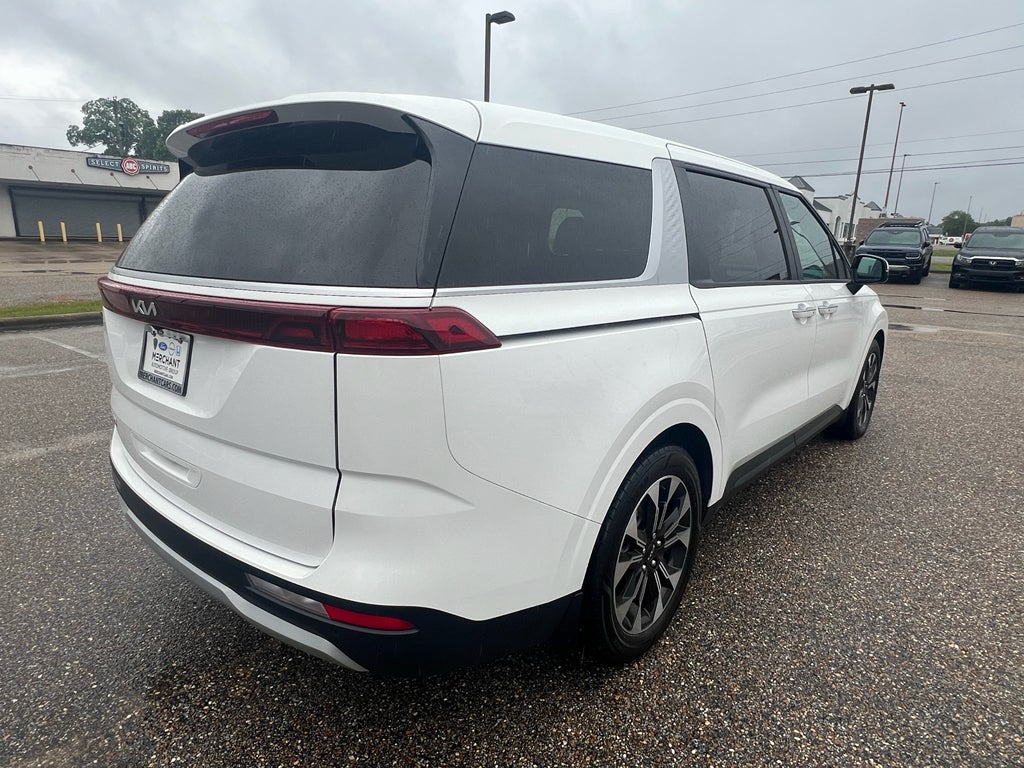 2023 Kia Carnival EX