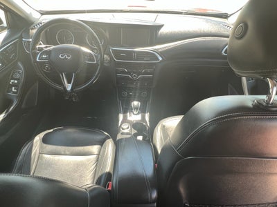 2018 INFINITI QX30 Luxury