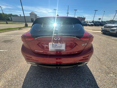 2018 INFINITI QX30 Luxury